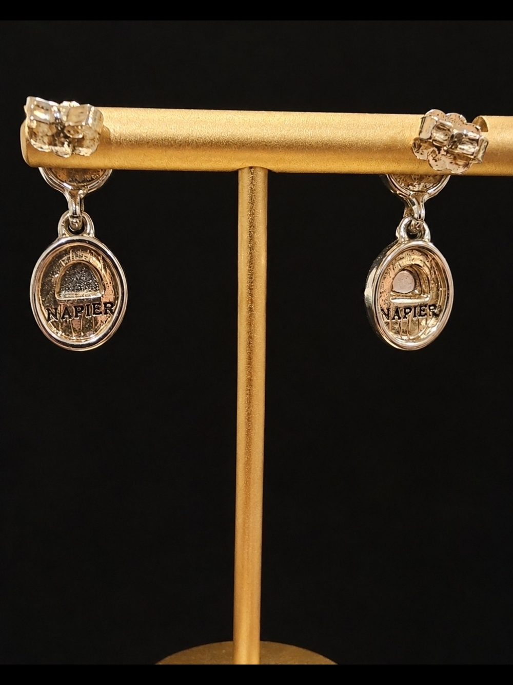 Vintage Signed Napier Gold-Tone Necklace & Matching Earrings Set - Picture 3 of 4